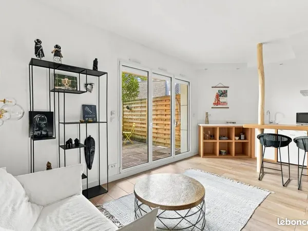 Studio 1 pièce 27 m²