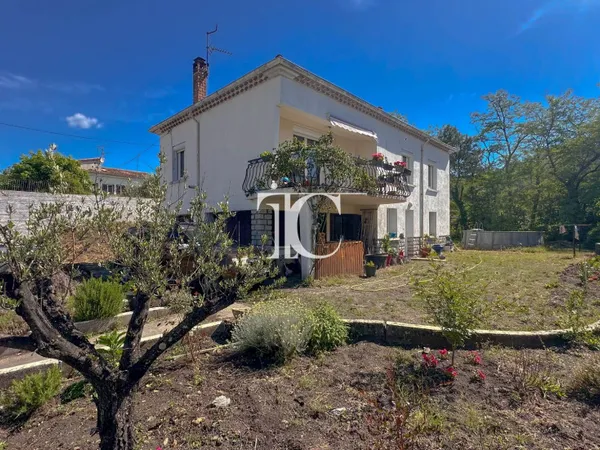 Maison 6 pièces 142 m²