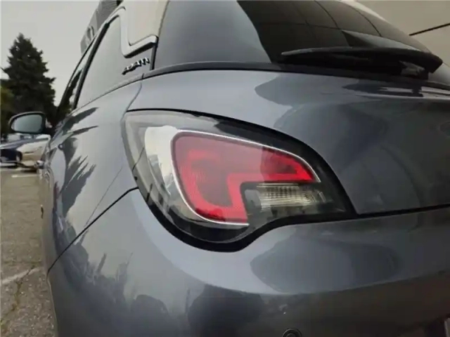 Opel Adam 1.4 twinport 87 ch s/s — photo 52