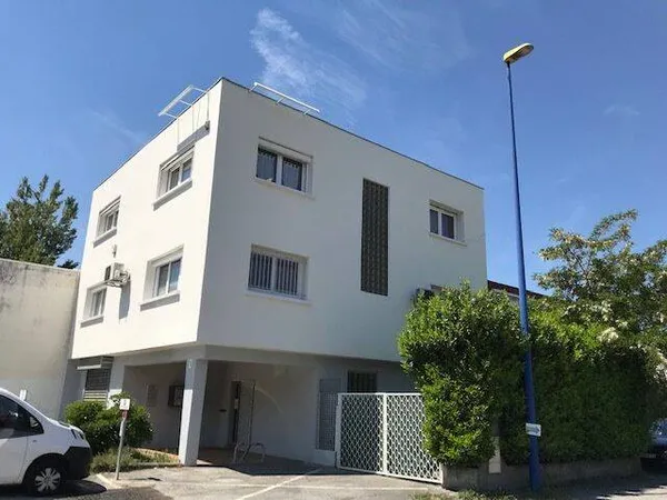 Local commercial 58 m²