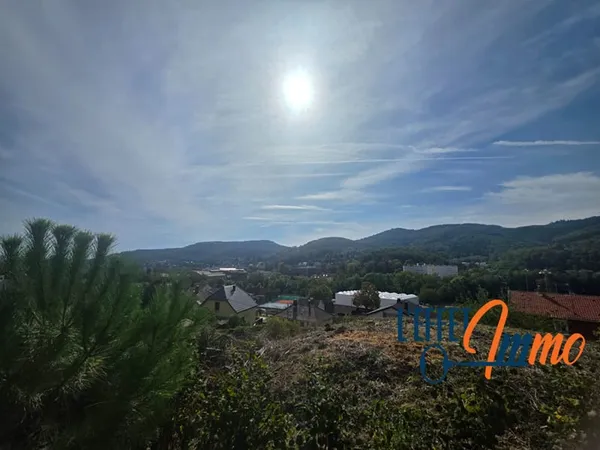 Terrain constructible de 1 168 m² avec vue panoramique ? Buhl