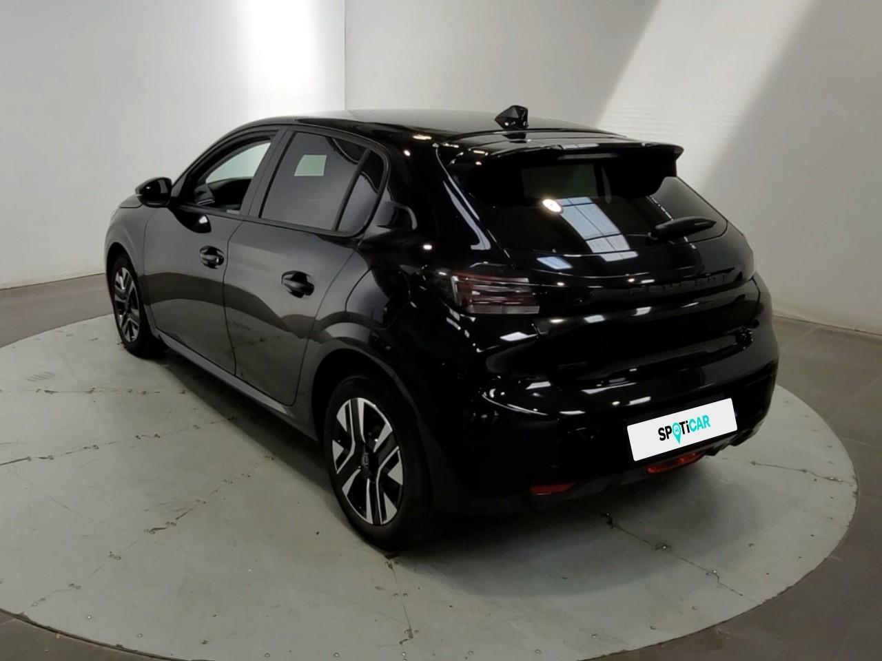Peugeot 208 hybrid 110 ch e-dcs6 allure — photo 3