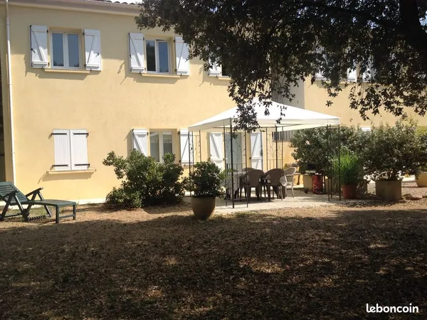 Appartement en rez de villa