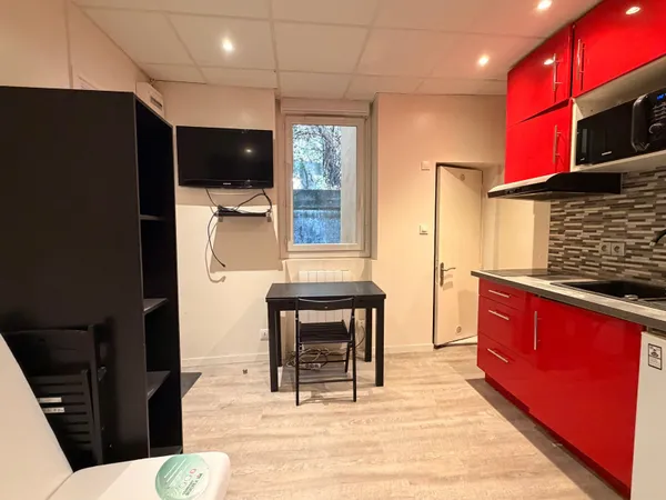 Appartement 1 pièce 13 m²