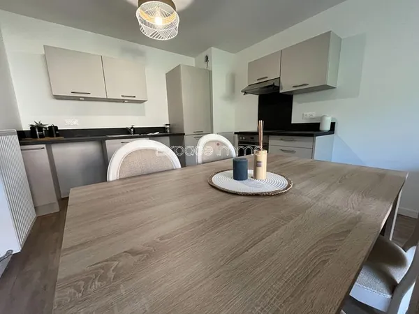 APPARTEMENT T2 SECURISE AVEC TERRASSE ET PARKING - NOTRE DAME DE BONDEVILLE - 53.7m²