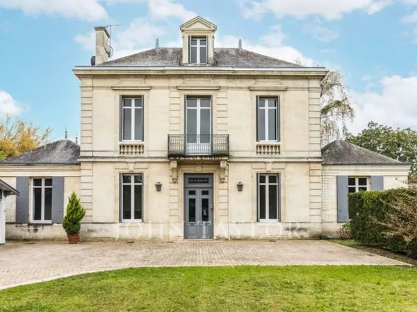 EXCLUSIVITÉ - LE BOUSCAT - MAISON DE MAÎTRE - TERRAIN DE 2 000 M