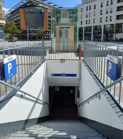 Parking 13 m²