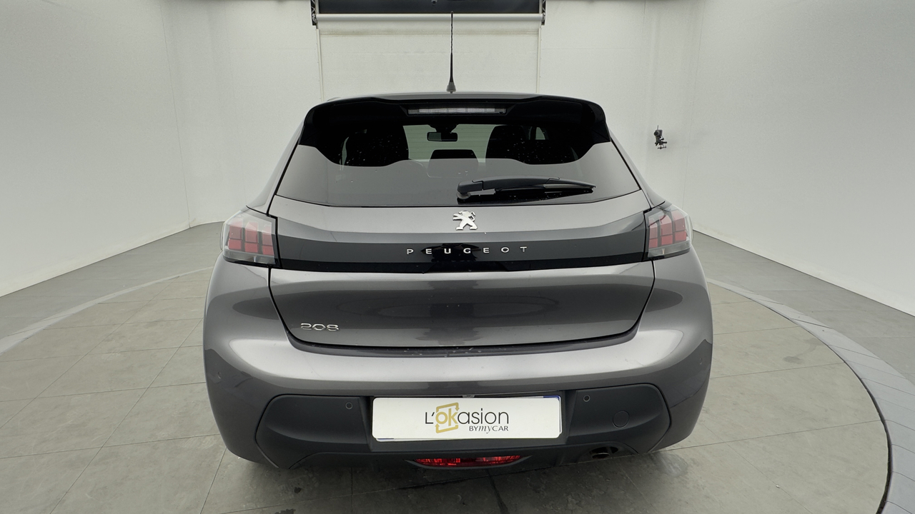 Peugeot 208 PureTech 100 S&amp;S EAT8 — photo 4