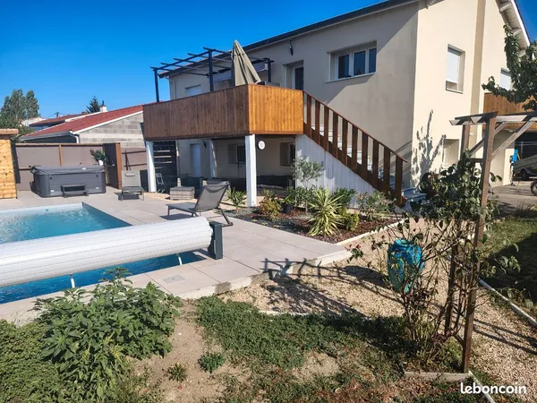 Maison individuelle 147m2 + piscine et jacuzzi