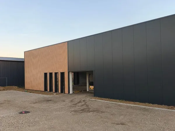 Bureaux/Locaux professionnel tout inclus - Pardies (64150)