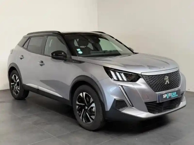 Peugeot 2008 e- 136ch gt — photo 3
