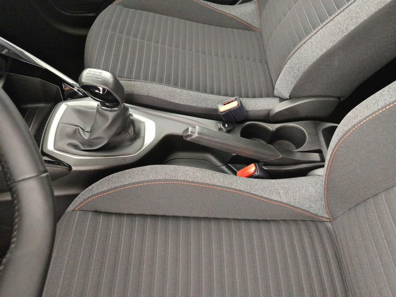Peugeot 208 puretech 75 s&s bvm5 active pack — photo 30