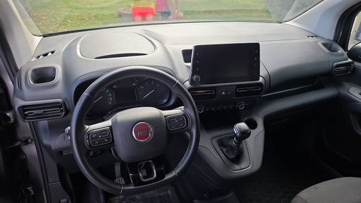 Fiat Doblo Cargo VU 1.2 PureTech 110 - Pro Lounge Connect – 2024 – 33816 km – Essence – Boîte Manuelle — photo 29
