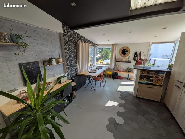 Appartement T3 en duplex avec jardin privatif de 130 m² - Theix-Noyalo
