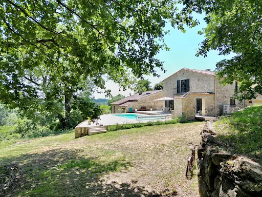 Maison 10 pièces 371 m²