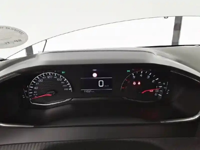 Peugeot 208 puretech 75 s&amp;s bvm5 — photo 14