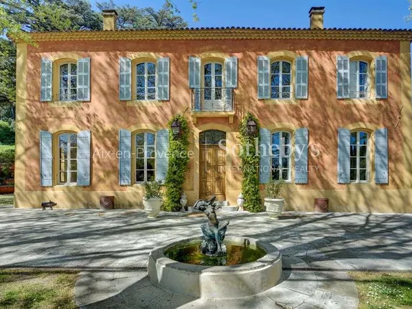Maison 12 pièces 600 m²