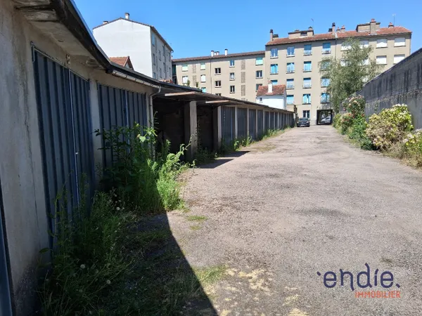 Local d’activité et entrepôt Vente Montluçon  45m² 23000€