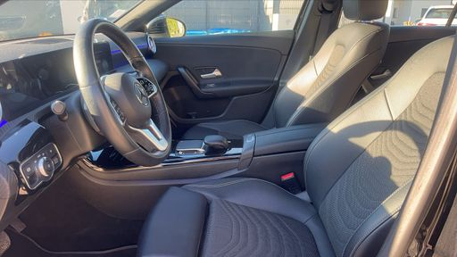 Mercedes Classe A 250 218 8G-DCT - Style Line – 2022 – 65991 km – Hybride essence – Boîte Automatique — photo 7