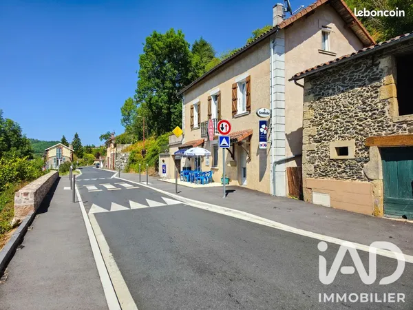 Tabac 58 m² Boisse Penchot