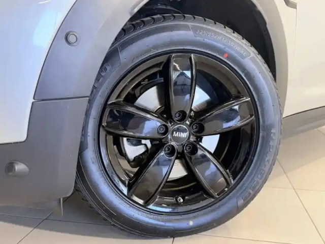 Mini Mini countryman 136 ch bva7 — photo 2