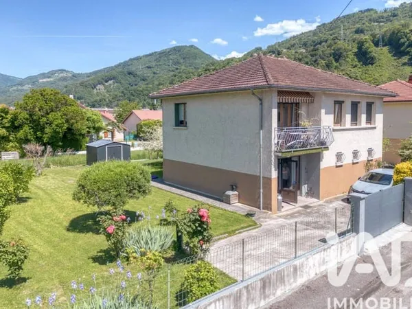 Maison 3 pièces 136 m²