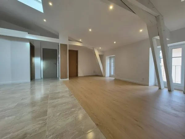 Appartement 4 pièces 77 m²