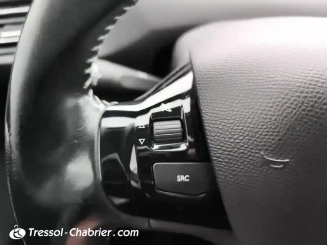 Peugeot 308 sw 1.2 puretech 130ch s&amp;s eat6 féline — photo 19