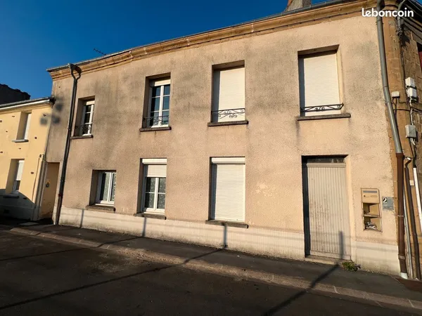 Vend immeuble 3 appartements à rénover