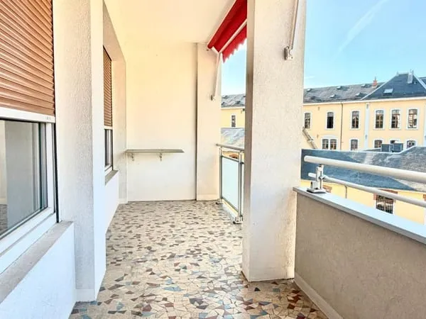 T3 - 67m² traversant - 2ème étage - Double balcon - Cave 4m² 17 Boulevard Taine - ANNECY 74000