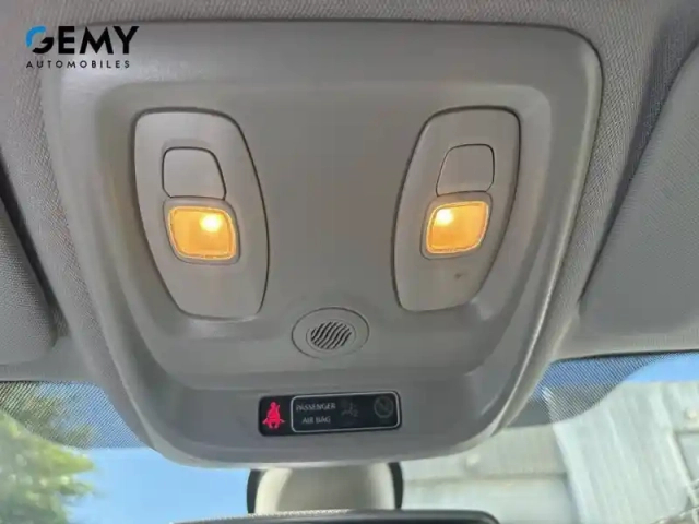 Renault Captur tce 150 fap edc — photo 17