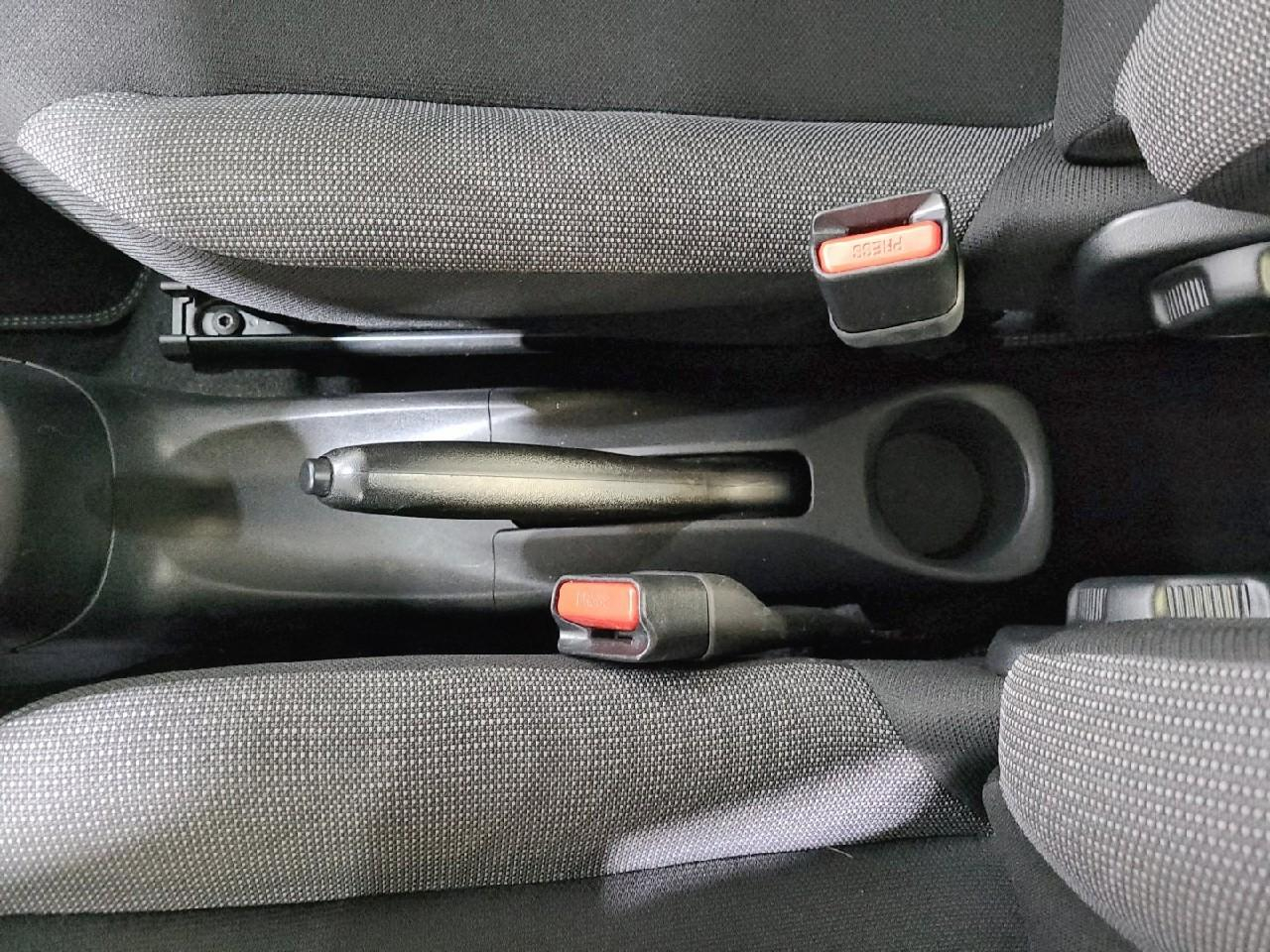 Peugeot 108 vti 72ch bvm5 access — photo 20