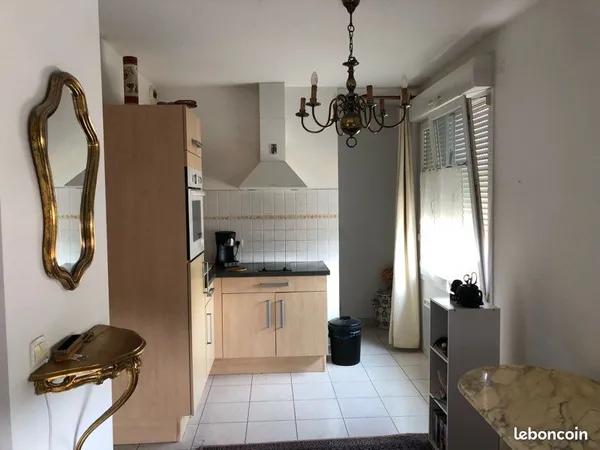 Bel appartement meublé avec parking