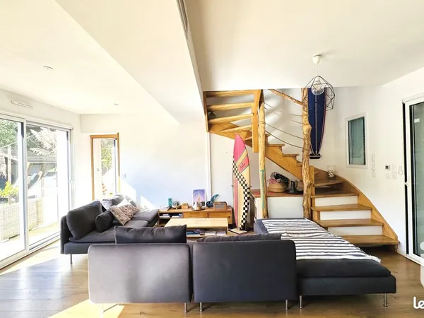 Maison 6 pièces 128 m²