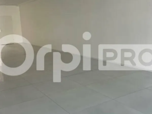 Local commercial 100 m²