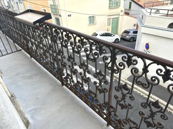 A LOUER STUDIO MEUBLE BEZIERS