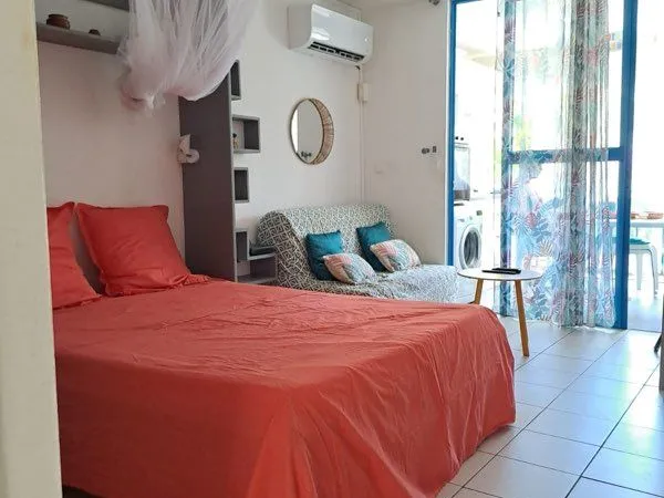 Studio meublé à 100m de la plage - Le Diamant
