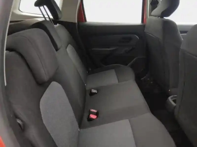 Dacia Duster 1.0 eco-g 100ch essential 4x2 — photo 12