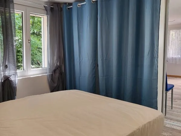 Beau F2 Meublé tres calme