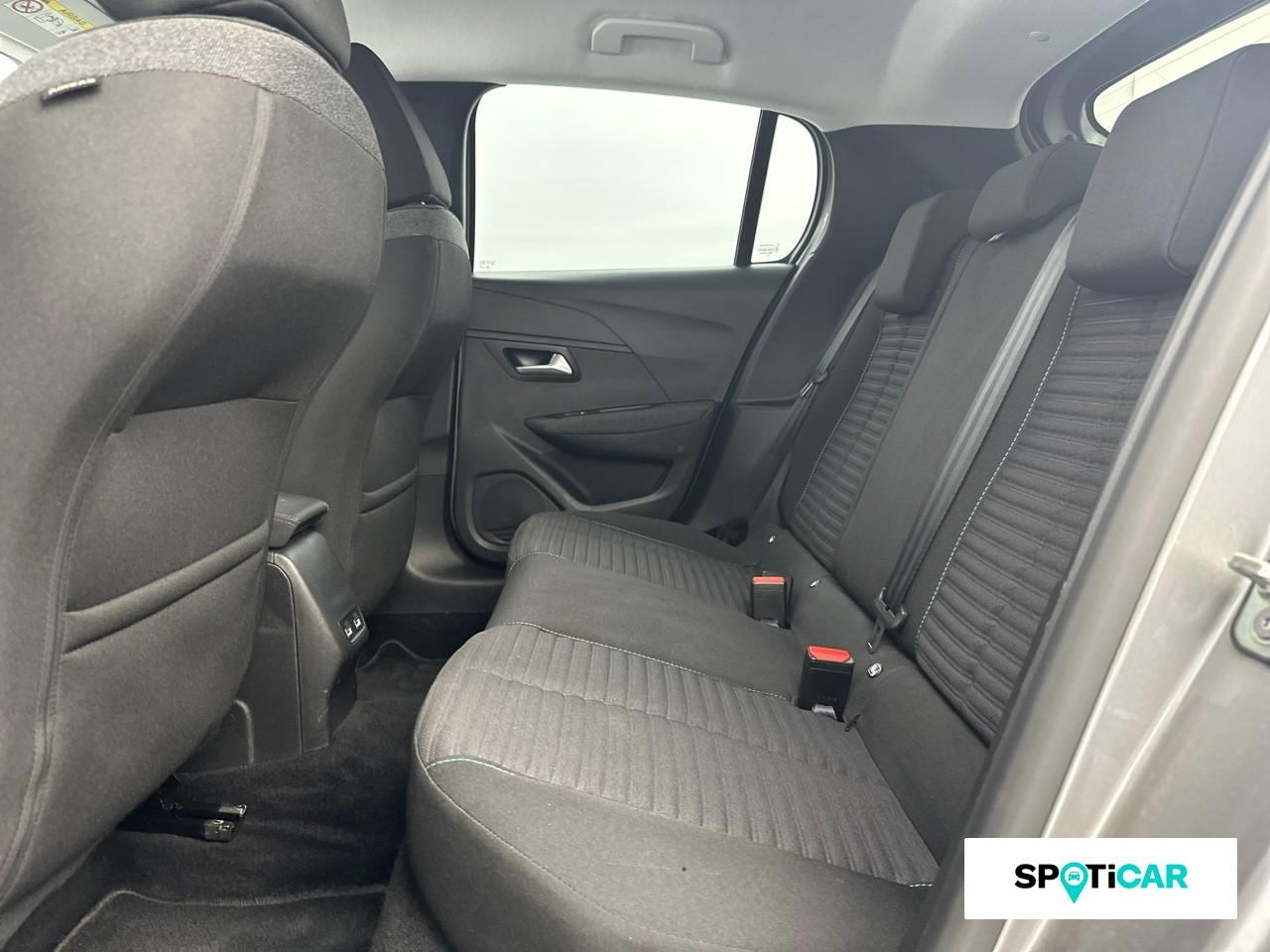 Peugeot 208 e-208 136ch style — photo 10