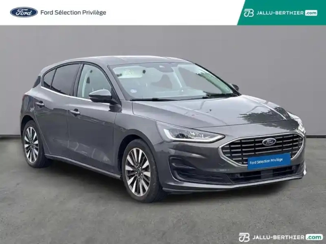 Ford Focus 1.0 flexifuel mhev 125ch titanium design — photo 2