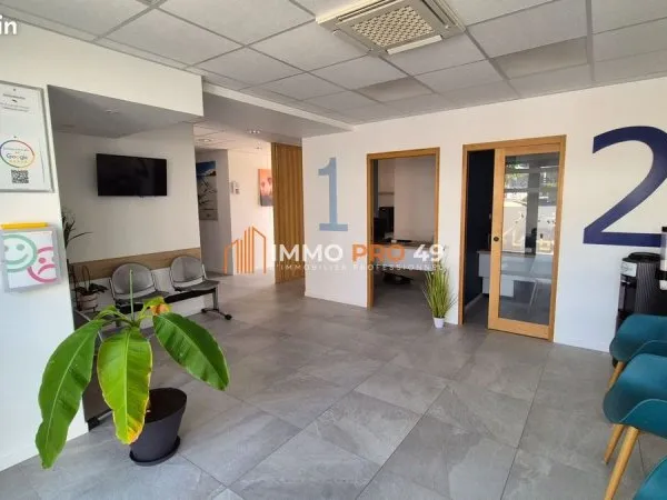 Bureaux 132 m² Essarts en Bocage