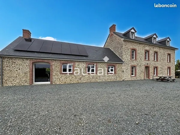 Maison 10 pièces 210 m²