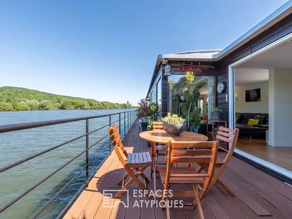 Péniche 12 pièces 287 m²