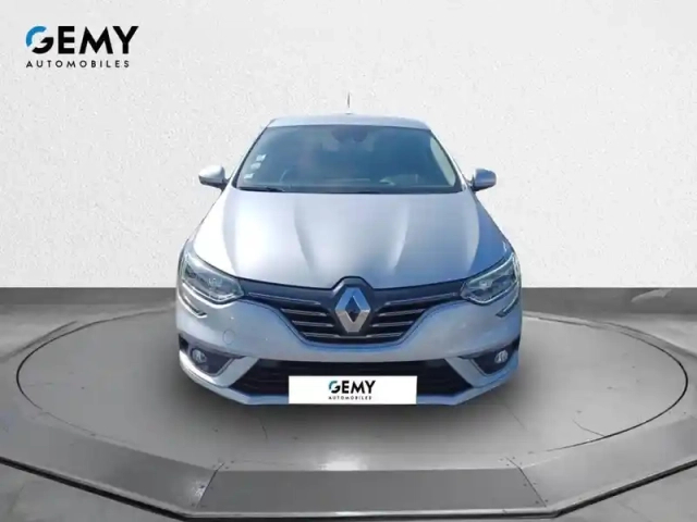 Renault Megane mégane iv berline blue dci 115 edc — photo 2