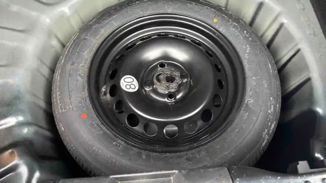 Dacia Sandero tce 90 - 22 — photo 11