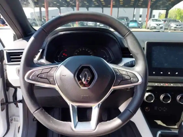 Renault Clio tce 90 — photo 11