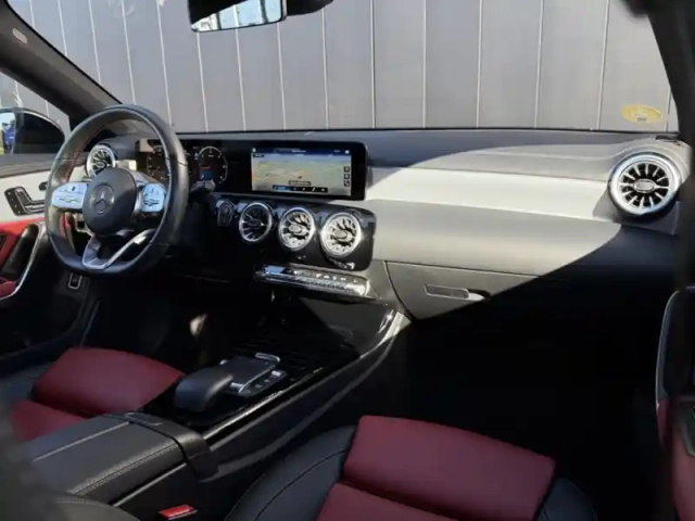 Mercedes Cla coupé 220 d amg line — photo 9