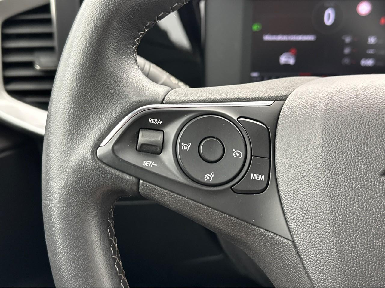Opel Mokka 1.2 turbo 100 ch bvm6 elegance — photo 22