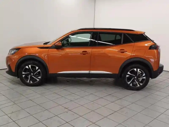 Peugeot 2008 1.2 puretech 130ch s&amp;s allure — photo 5